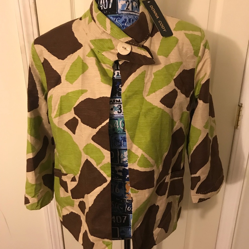 Top - Picture 6 of 8